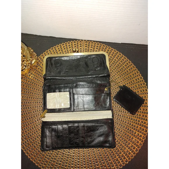 Hobo Int.l Lauren Clutch Patent Leather Wallet - Picture 5 of 9
